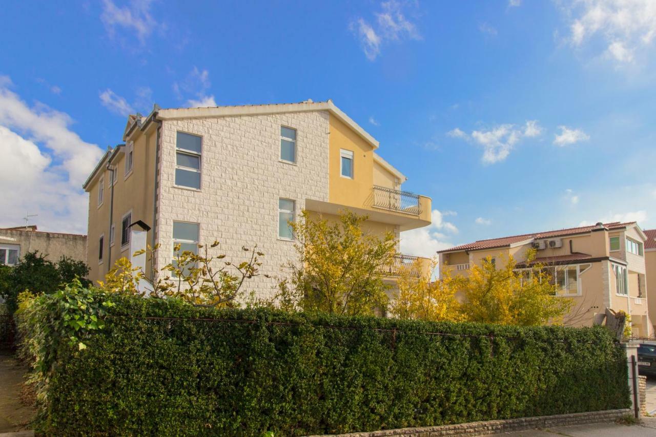 Apartmani Skelin***/**** Kaštela Zewnętrze zdjęcie