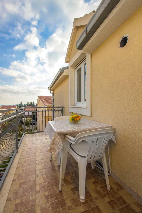 Apartmani Skelin***/**** Kaštela Zewnętrze zdjęcie