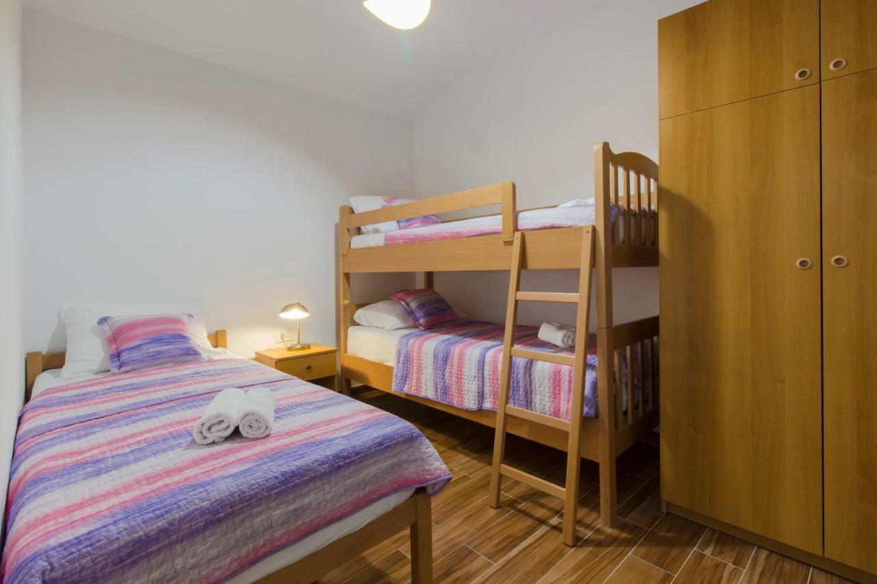 Apartmani Skelin***/**** Kaštela Zewnętrze zdjęcie